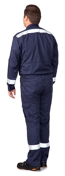 Coverall for oil companies, with storm flap with concealed brass snaps