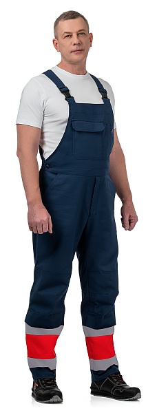 FLAMESTOP men's work suit offering protection against petroleum products, limited flame exposure, mechanical impact, general industrial contaminations, antistatic, hi-vis class 3